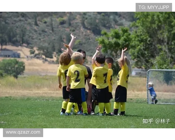 探寻当代足球运动员成长之路与竞技精神及职业发展趋势深度解析