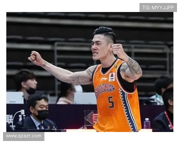 刘铮的奋斗历程与篮球梦想:从青涩少年到职业球员的成长之路 刘铮的奋斗历程与篮球梦想:从青涩少年到职业球员的成长之路